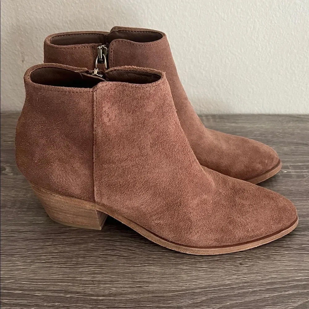 Thursday Boot Company Women's Downtown Booties in Rose Brown Oil Snuff Suede 7